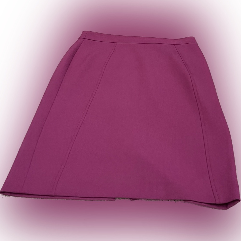 Halogen Magenta knee length Skirt Size 4